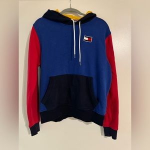 Tommy Hilfiger 90’s multicolored color block pullover hoodie